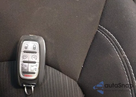 2024 Chrysler Voyager Lx z USA, uszkodzony, nr VIN 2C4RC1CG6RR106842